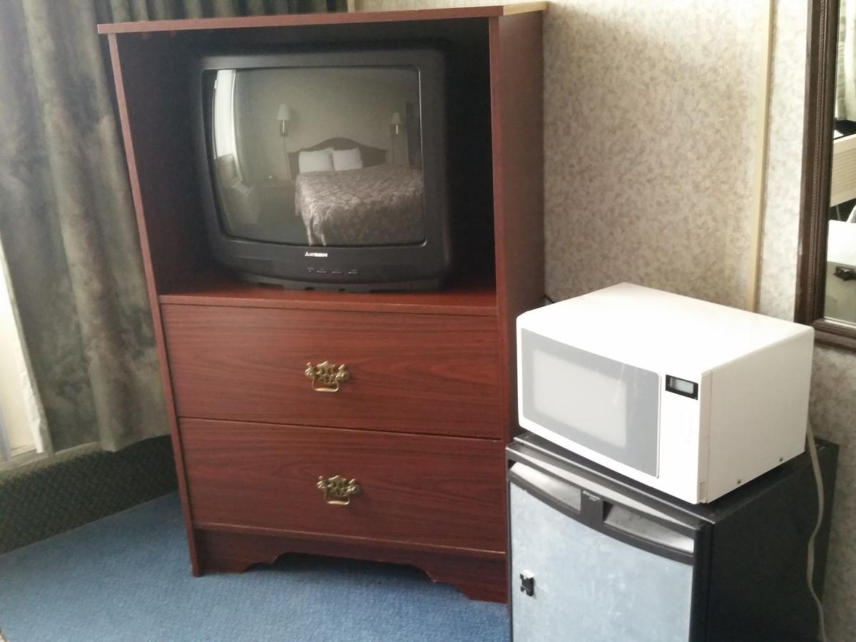 University Hotel And Suites - thumb 8