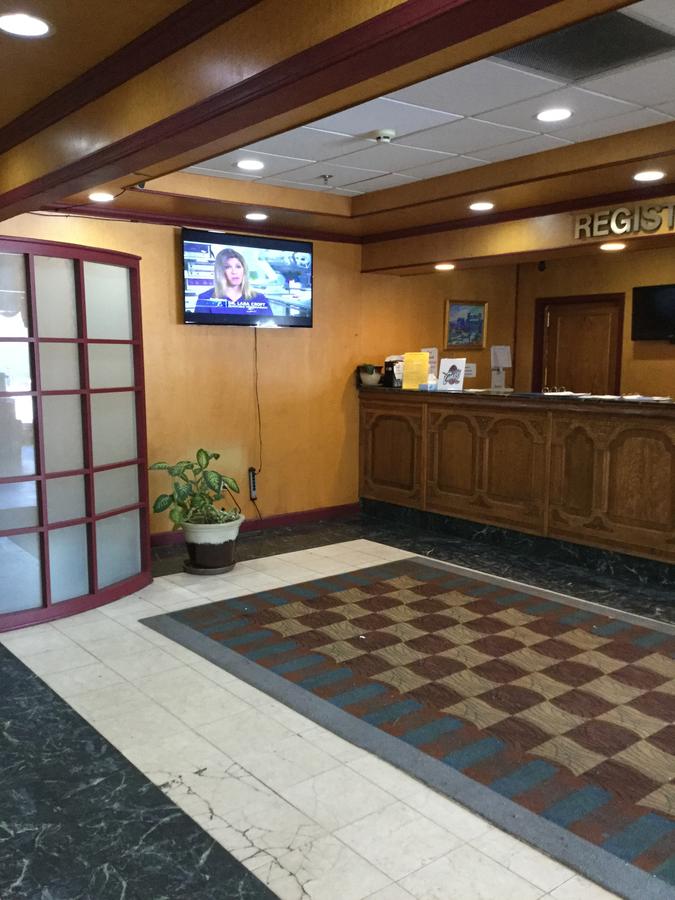 University Hotel And Suites - thumb 1