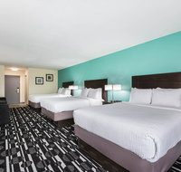 Clarion Inn  Suites Convention Center Near Bricktown - Accommodation Missouri
