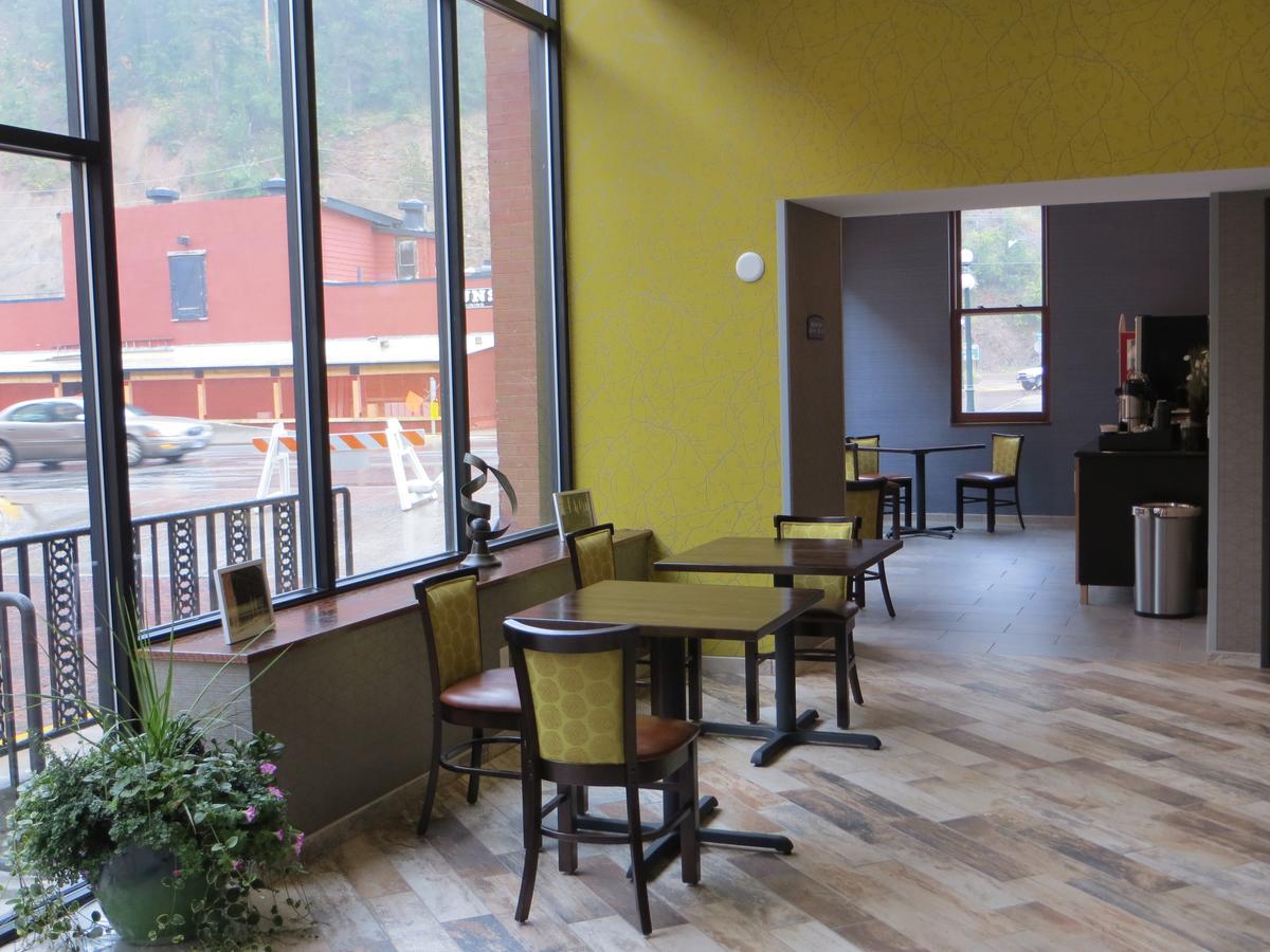 The Hotel By Gold Dust - thumb 2