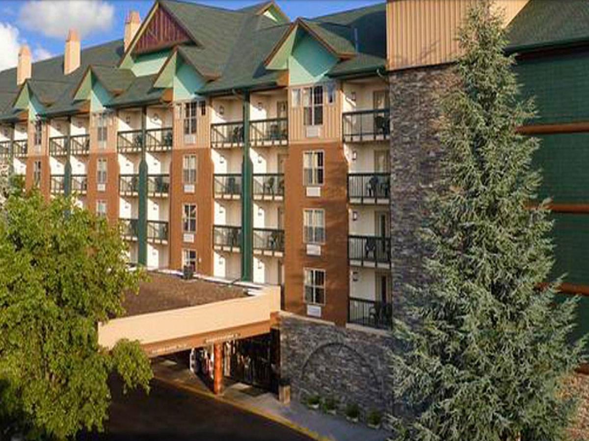Grand Smokies Resort Lodge Pigeon Forge - thumb 0