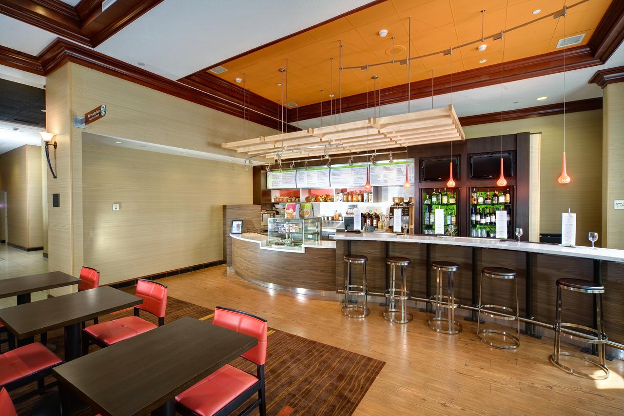 Courtyard By Marriott Norfolk Downtown - thumb 21