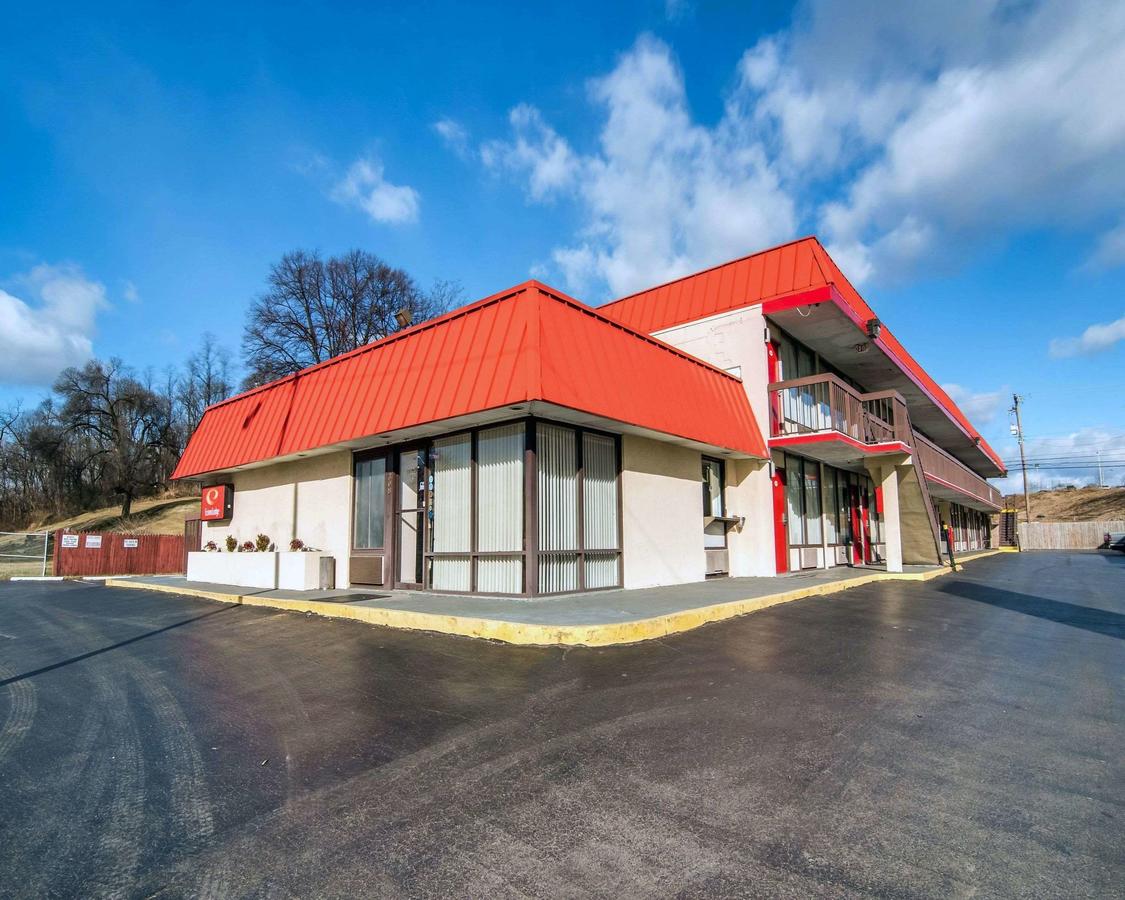 Econo Lodge Civic Center - thumb 2