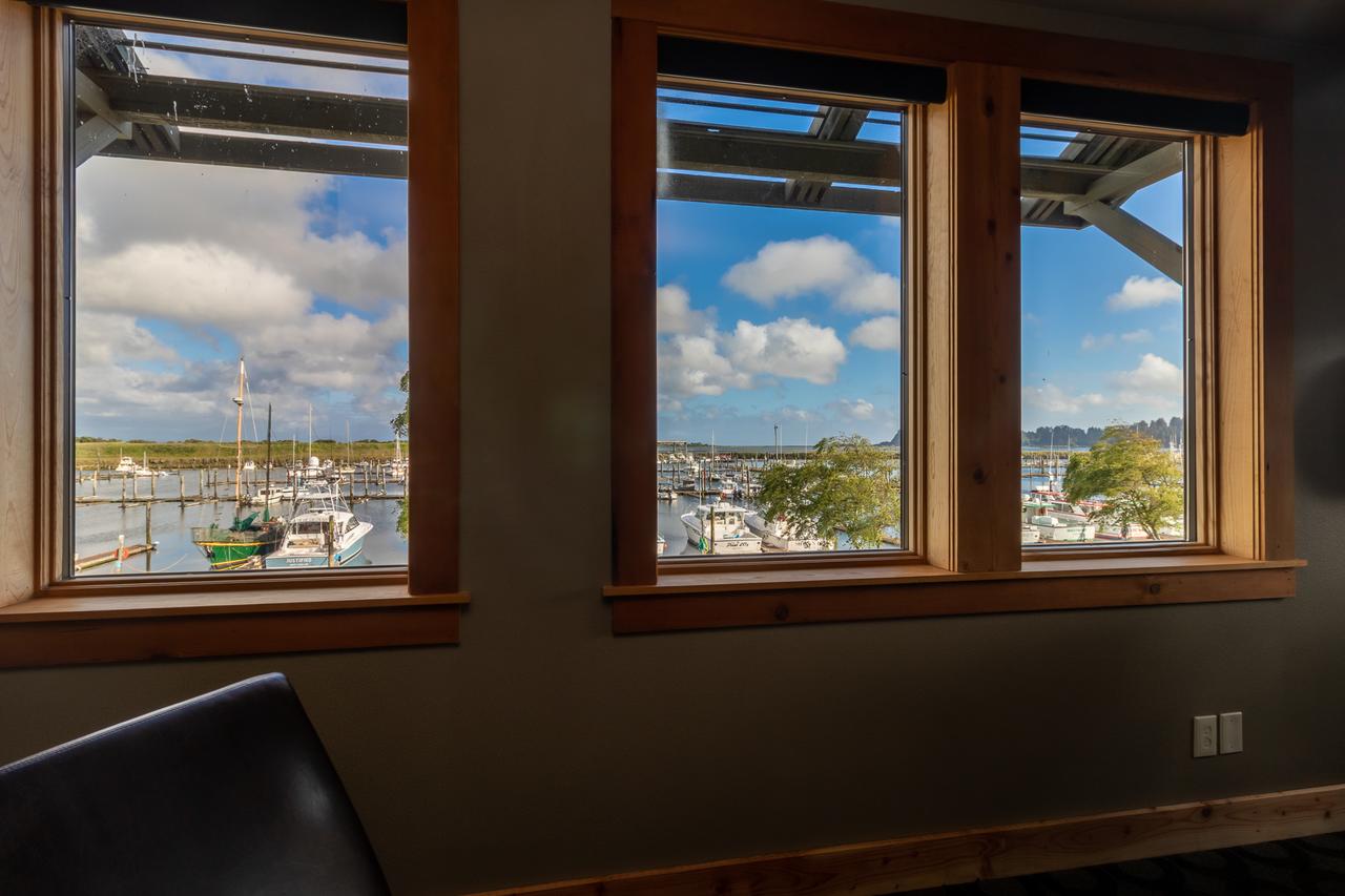 At The Helm Hotel - thumb 6