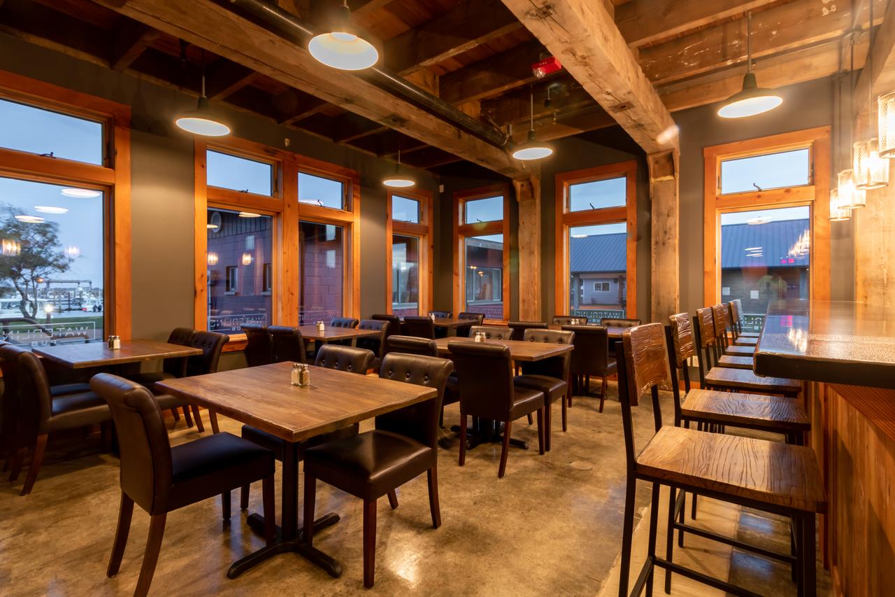 At The Helm Hotel - thumb 17