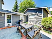4126 SW Thistle St Home Accommodation Missouri