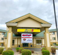 Super 8 by Wyndham Wisconsin Dells - Accommodation Missouri