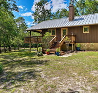 'Beatty's Bluff' Backing up to Black River - Accommodation Missouri
