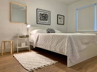 Sparkling Clean I need Vitamin Sea 1/1 Apt Accommodation Missouri