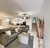 108 E Whiting St House - Accommodation Missouri