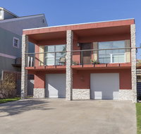 110 E Huisache - SPI Rentals - Accommodation Missouri