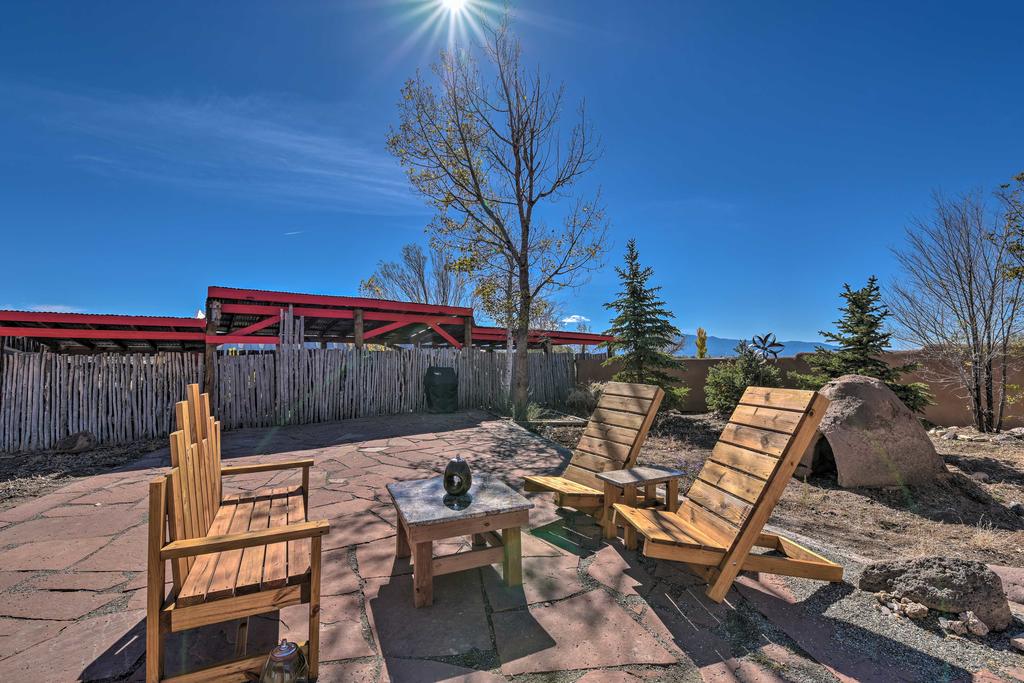 Adobe Home In Taos Area With Mtn View And Courtyard! - thumb 1