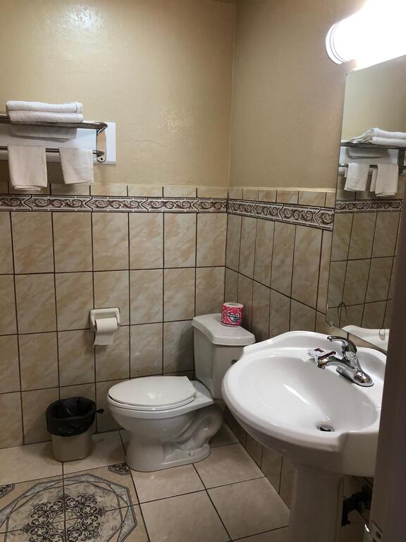 Aqua Inn Motel - thumb 3