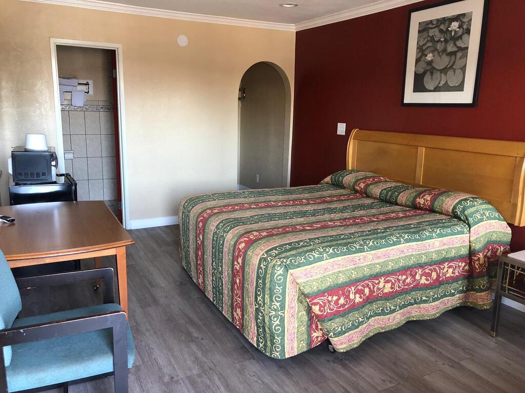 Aqua Inn Motel - thumb 1
