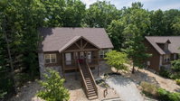 Black Bear Lodge Home Accommodation Missouri