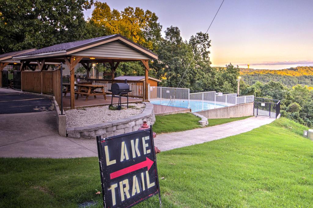 Branson W Condo With Pool - Near Silver Dollar City - thumb 1