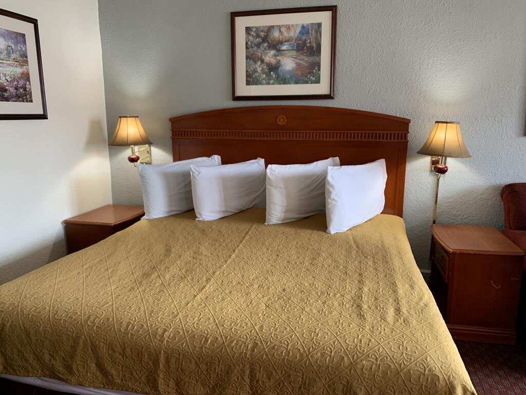 Budget Inn Express - thumb 2