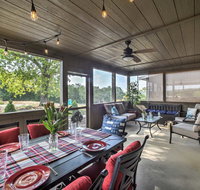 Cabin with Pool Access - Steps to Table Rock Lake - Accommodation Missouri