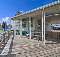 Canalfront Port Isabel Escape with Boat Dock - Accommodation Missouri