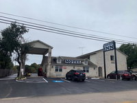 Booking Bertram Accommodation Missouri