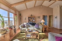 Charming Desert Hideaway 7.3 Miles from Taos Accommodation Missouri