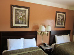 Civic Center Lodge / Lake Merritt BART