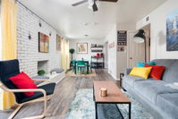 Coffee Suite-5-min to Plaza-King BD-2xFullBD-Queen Accommodation Missouri