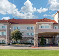 Comfort Inn  Suites Cedar Hill Duncanville - Accommodation Missouri