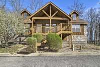 Cozy Branson West Cabin with Clubhouse-10 Min to SDC Accommodation Missouri