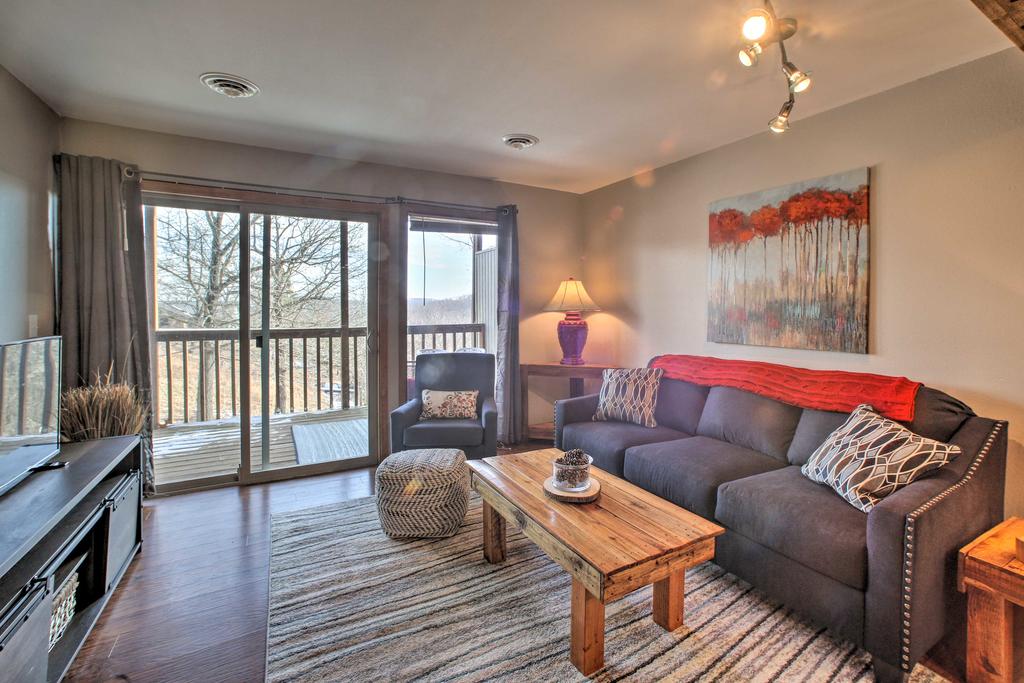Cozy Branson West Condo With Pool Access Near SDC! - thumb 3