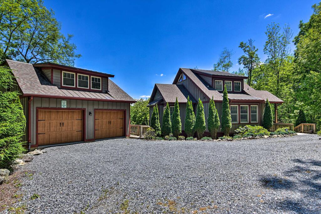 Cozy Couples Retreat At 'Blue Ridge Loft! - thumb 2