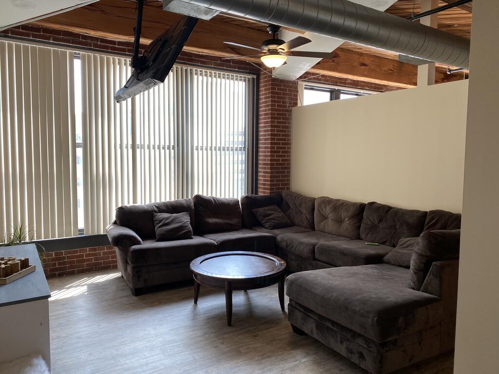 Downtown Wash Ave Luxury Loft With City View 4L - thumb 0