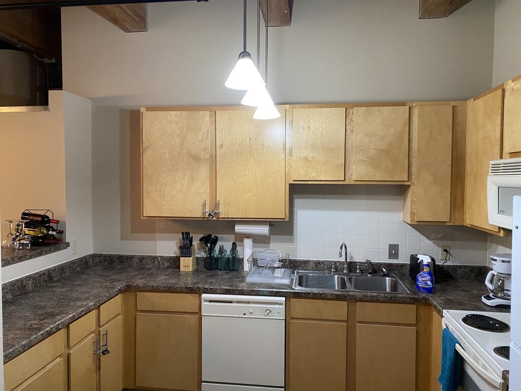 Downtown Wash Ave Luxury Loft With City View 4L - thumb 1