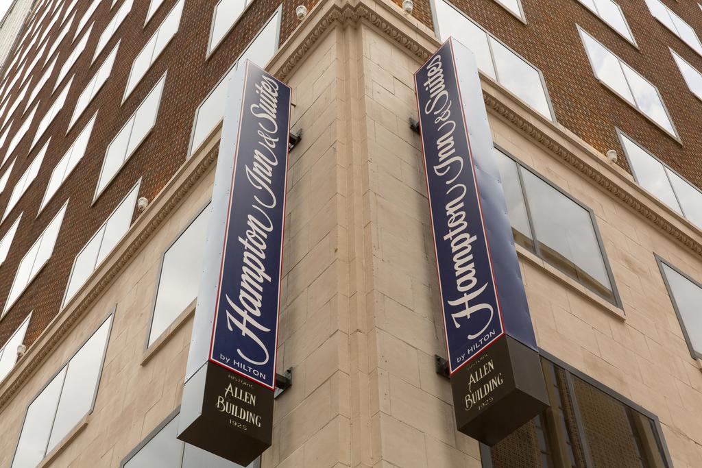 Hampton Inn & Suites Dallas Downtown - thumb 0