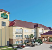 La Quinta by Wyndham Mercedes - Accommodation Missouri