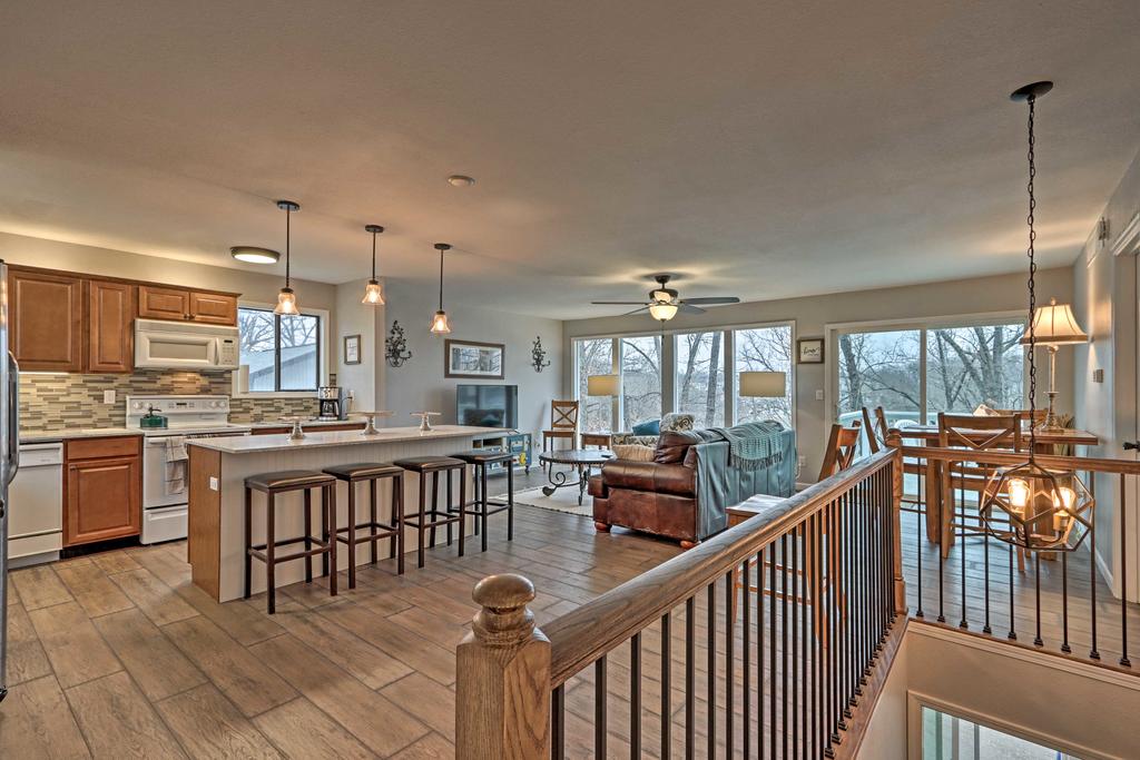 Lake Of The Ozarks Hideaway With Shared Dock And Slip! - thumb 1