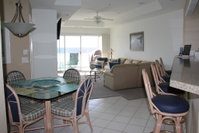 Lake Ozarks Get Away Topsider Accommodation Missouri
