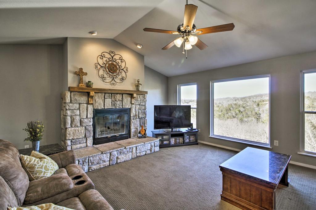 Lakefront Kimberling City Home With Game Room And Dock - thumb 3
