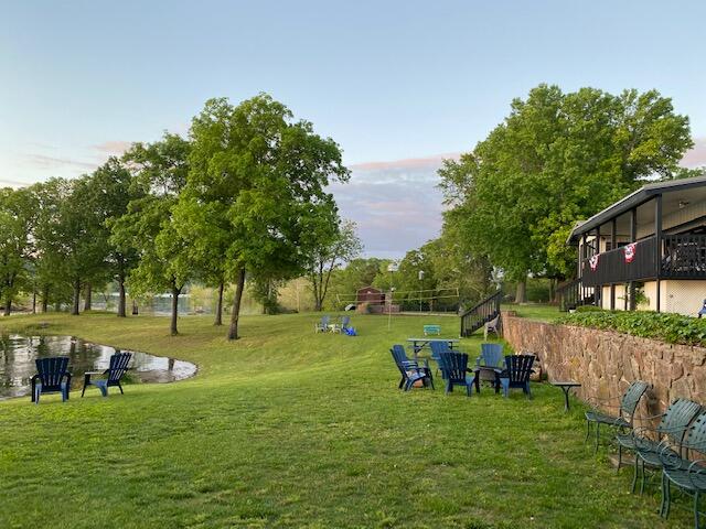 Lakeside Landing- Two Bedroom Lakefront Suite - thumb 1