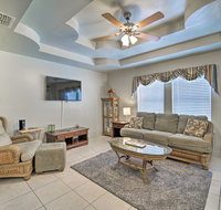 Long Island Village Home with Deck  Pool Access - Accommodation Missouri