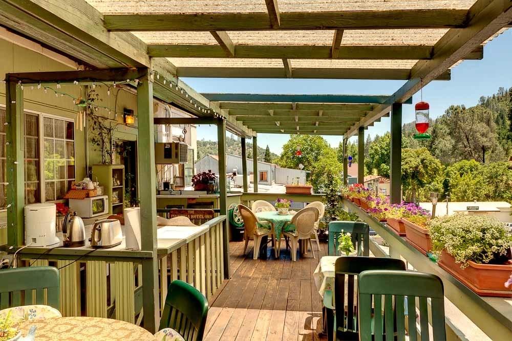 Mariposa Hotel Inn - thumb 0