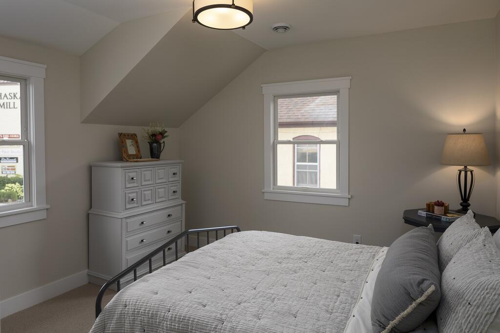 Minnestay - Chaska Charmer - thumb 3