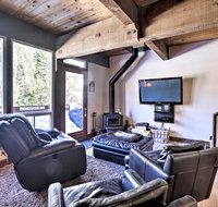 Mtn-View Condo 3 Mi to Alpine Meadows and Squaw Valley - Accommodation Missouri