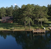 Private Lakefront Home - Accommodation Missouri