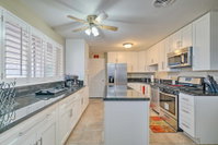 Quiet Home w/ Patio  4 Mi to UTEP  Airport Accommodation Missouri