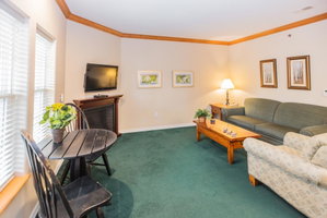 Relaxing Retreat Heart Of Branson 1BR Standard