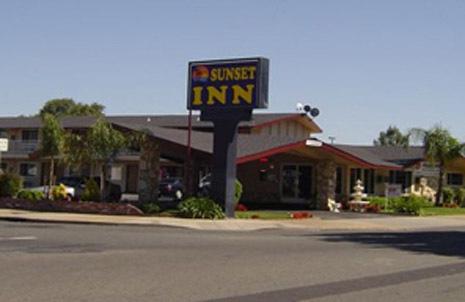 Sunset Inn Lake Oroville - thumb 3