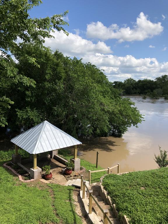 The Perry Riverhouse - thumb 3