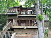 Tree House Accommodation Missouri