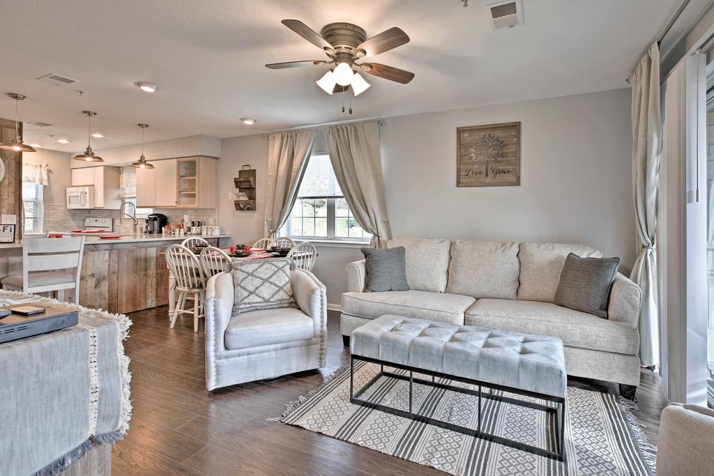 Updated Condo 3 Mi To Branson Landing - Resort Pool - thumb 1